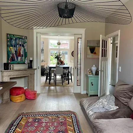 Stylish * Sunny * Cosy House *