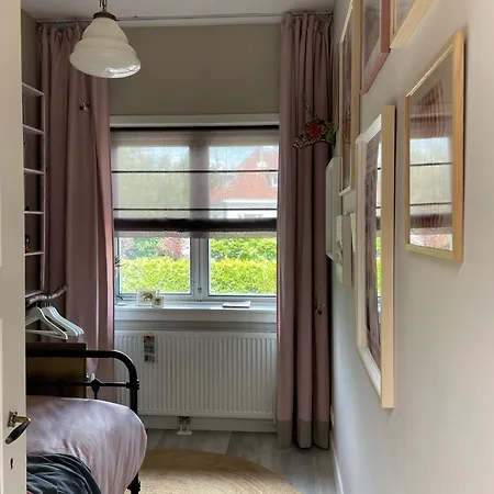 Stylish * Sunny * Cosy House